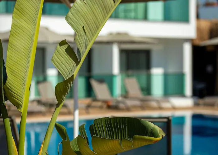 Anemon Kent Hotel