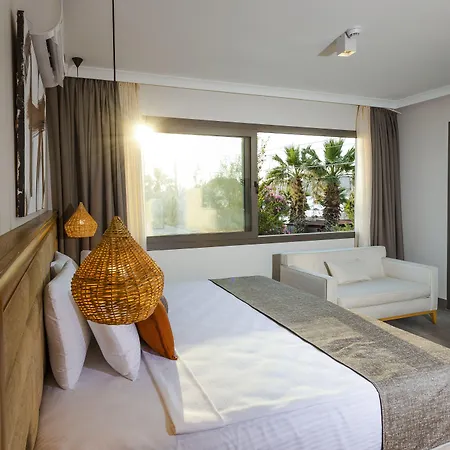 Anemon Kent Hotel 4*