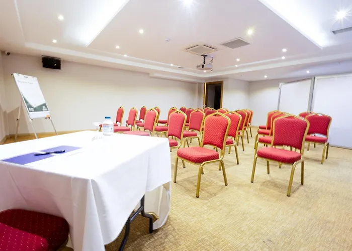 Anemon Kent Hotel